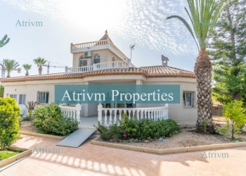 Villa detached - Alquiler larga estancia - Orihuela Costa - La Zenia